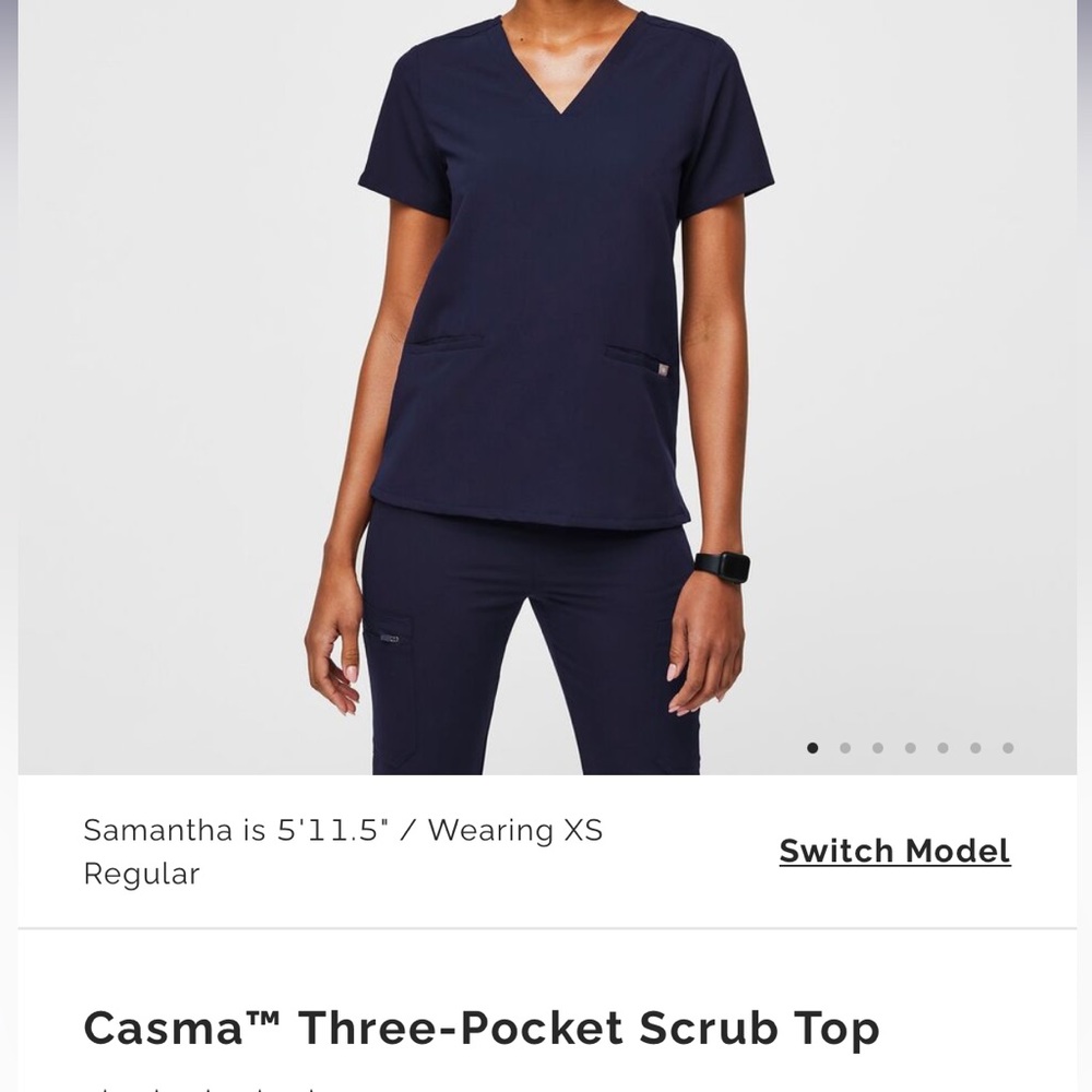 Figs Casma Three Pocket Scrub Top Navy
